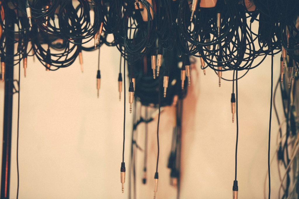A tangle of cables